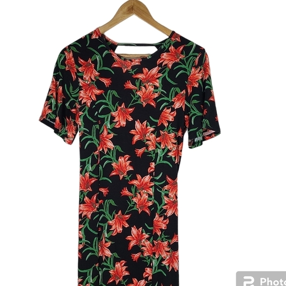 Asos Maxi Tea Dress with Open Back Detail in Floral Print  Women's Size 6 - Picture 8 of 16